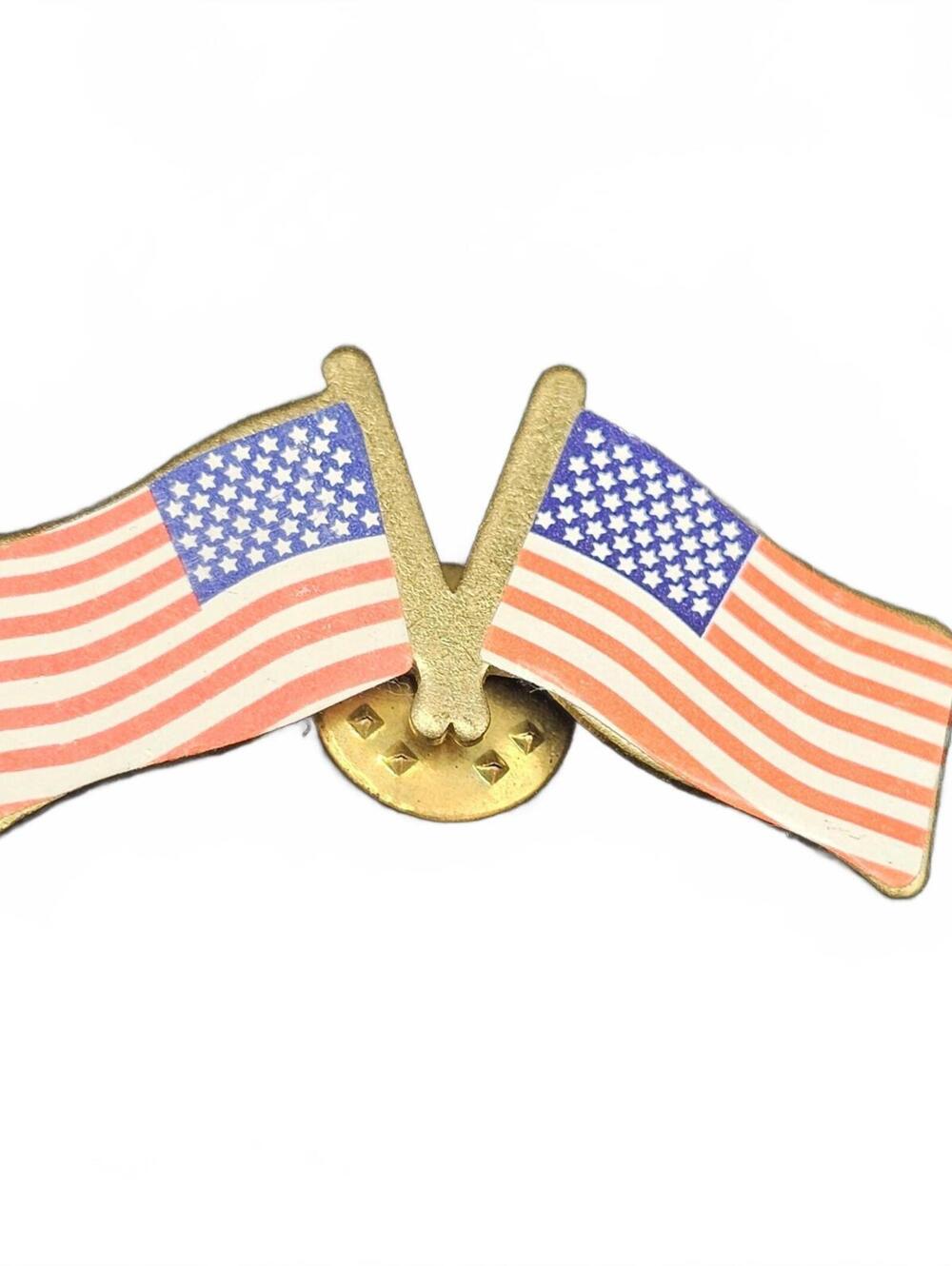Crossed American Flags Pin